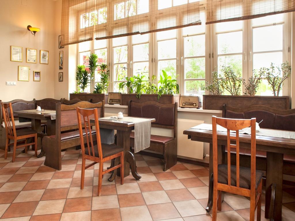 Pensjonat Zacisze Plewiska Exterior foto